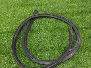 уплотнитель двери Ford Mustang 6 поколение S550 [рестайлинг] 2019, 2.3 л., бензин, АКПП, купе