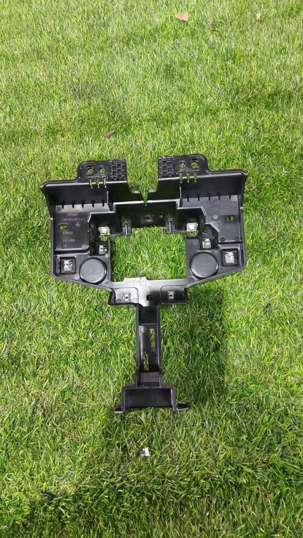 пластик панели Ford Escape 4 поколение CX482 2021, 1.5 л., бензин, АКПП, внедорожник 5 дв., полный привод, LJ6B-S044B48-AC - фото №1