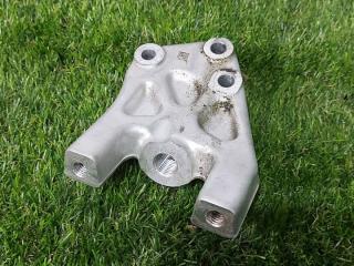 кронштейн двигателя Maserati Levante 1 поколение M161 2019, 3.0 л., дизель, АКПП, внедорожник 5 дв., полный привод