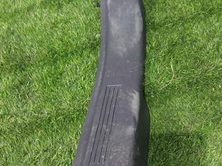 накладка на порог внутренняя Chevrolet Equinox 3 поколение [рестайлинг] 2022, 1.5 л., бензин, внедорожник 5 дв., передний привод, 84445018