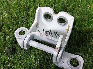 петля двери Honda HR-V 3 поколение RZ 2023