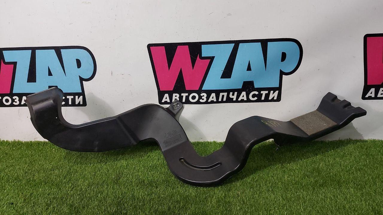 воздуховод печки RAM 1500 5 поколение 2019, 5.7 л., бензин, АКПП, пикап, полный привод, 68277059AA - фото №1