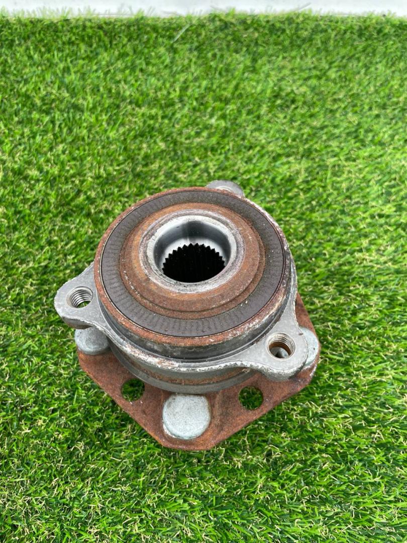 ступица передняя Tesla Model Y 1 поколение 2022, электро, белый, 1044123-00-B - фото №1