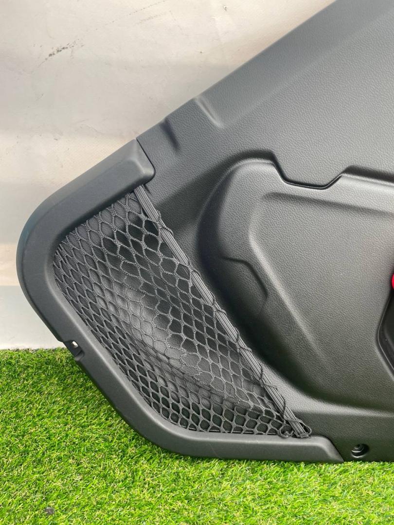 обшивка двери задняя правая Jeep Wrangler 4 поколение 2020, АКПП, внедорожник 5 дв., 5ZW94TX7AI - фото №1