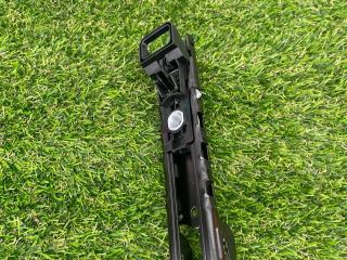 фиксатор ремня безопасности Tesla Model Y 1 поколение 2022, электро, белый, 1068130-01-B