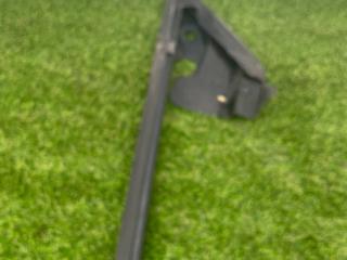 направляющая стекла Tesla Model Y 1 поколение 2022, электро, белый, 1500067-00-B