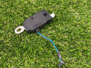 усилитель антенны Tesla Model Y 1 поколение 2022, электро, белый, 107973500A