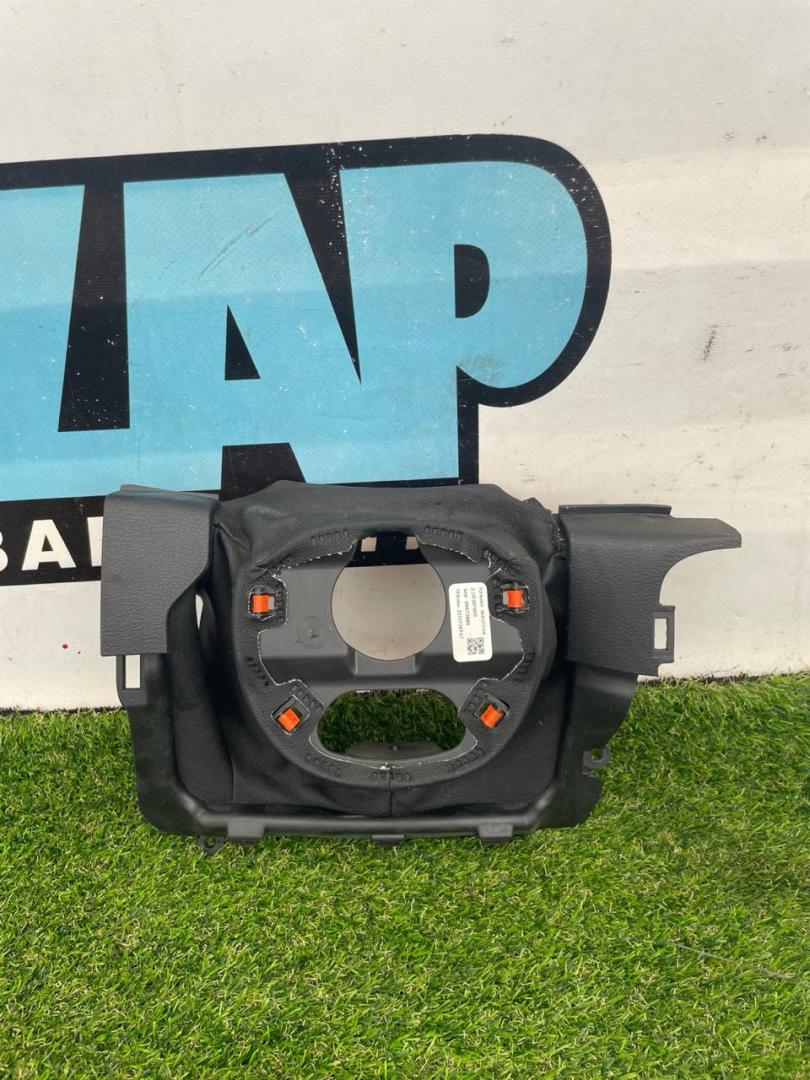 кожух рулевой колонки Jeep Wrangler 4 поколение 2020, АКПП, внедорожник 5 дв., 6AB13TX7AB - фото №1