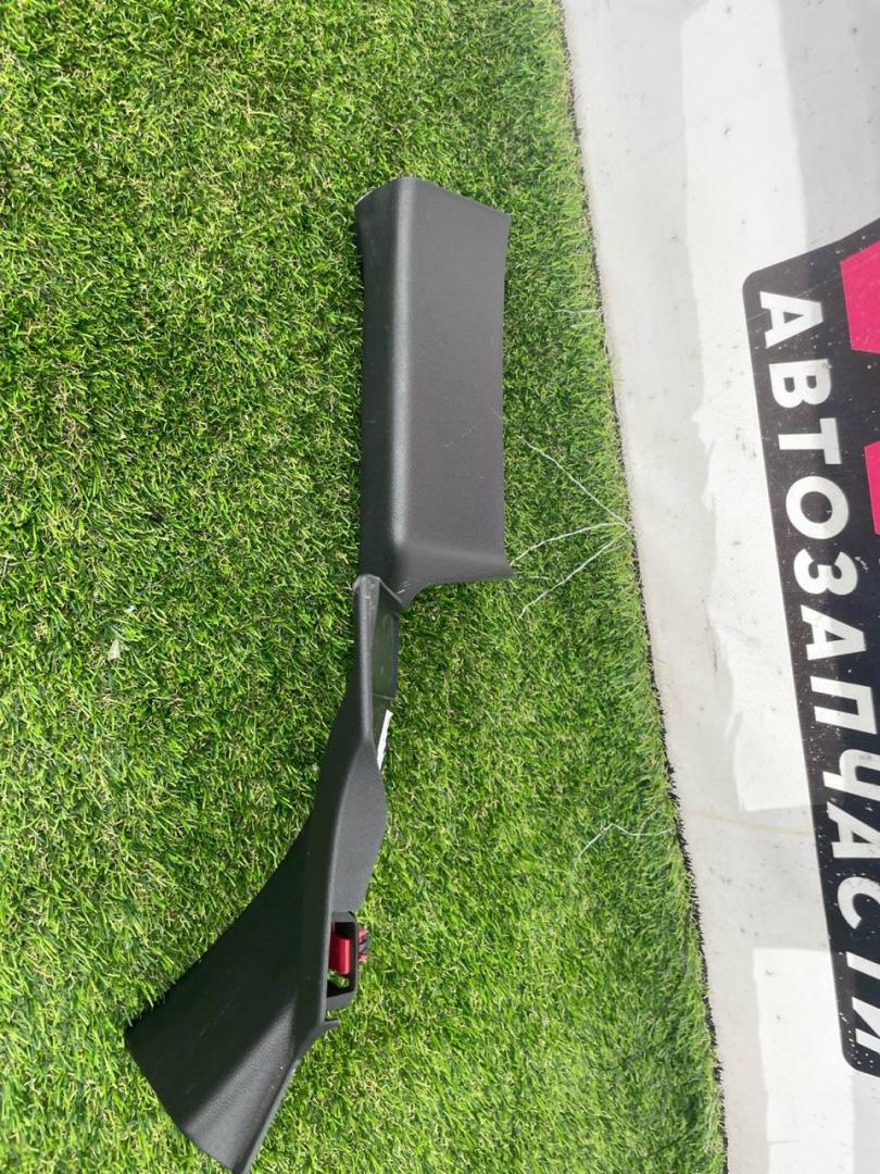 обшивка салона Ford Escape 4 поколение CX482 2020, 1.5 л., бензин, АКПП, синий, внедорожник 5 дв., полный привод, 42484909 - фото №1