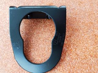 кронштейн радиатора Audi Q8 4M (2018 - 2023), 4M0.145.841