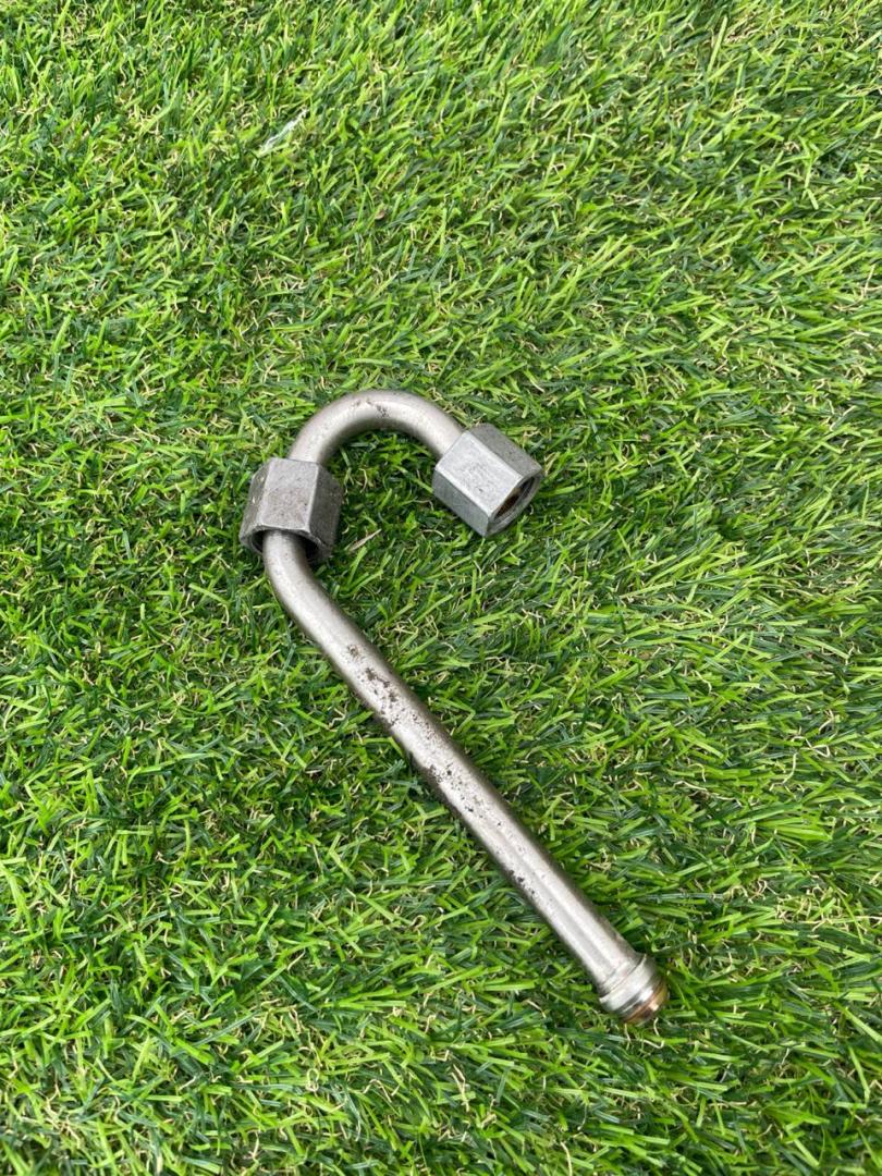 трубка топливная Volkswagen Jetta 7 поколение 2019, 1.4 л., бензин, седан, передний привод, 04E130241AM - фото №1