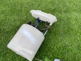 колба в бак Ford Mustang 7 поколение S650 2024, 2.3 л., бензин, АКПП, черный, купе, задний привод, FR3C9H307AG