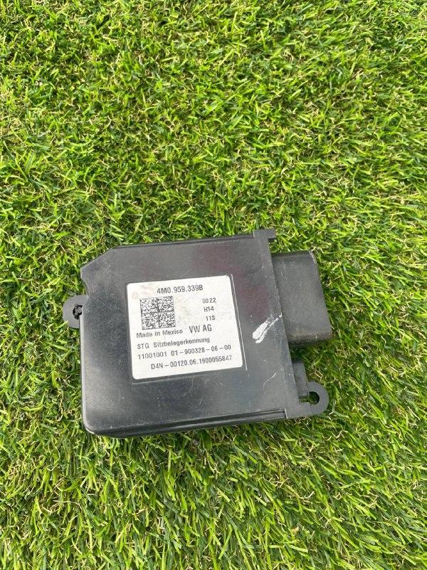 блок управления сиденьем Volkswagen Jetta 7 поколение 2019, 1.4 л., бензин, седан, передний привод, 4M0959339B - фото №1