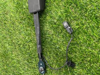 замок ремня безопасности Buick Encore GX 1 поколение 2023, 1.2 л., вариатор, внедорожник 5 дв., передний привод, 60007107