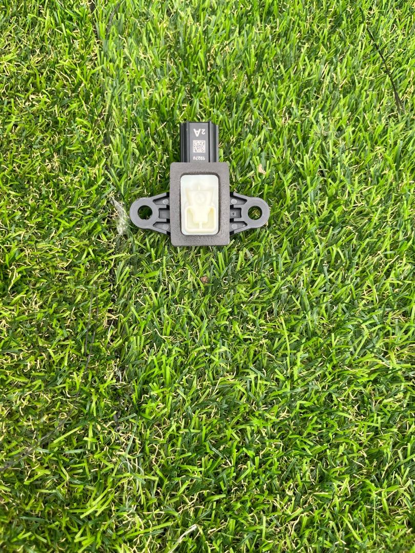 датчик удара Ford Explorer 6 поколение U625 2020, 2.3 л., бензин, АКПП, внедорожник 5 дв., GN15-14C675-AA - фото №1