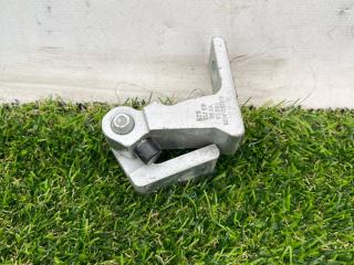 петля двери Volkswagen Jetta 6 поколение 2014, 1.4 л., бензин, МКПП, седан, передний привод, 8K0831402H