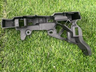 кронштейн (крепление) Tesla Model X 1 поколение 2018, электро, хетчбэк 5 дв., 1053724-00