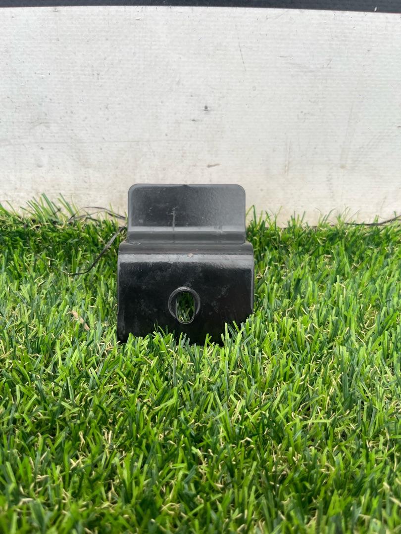 крепление аккумулятора Tesla Model X 1 поколение 2018, электро, хетчбэк 5 дв. - фото №1