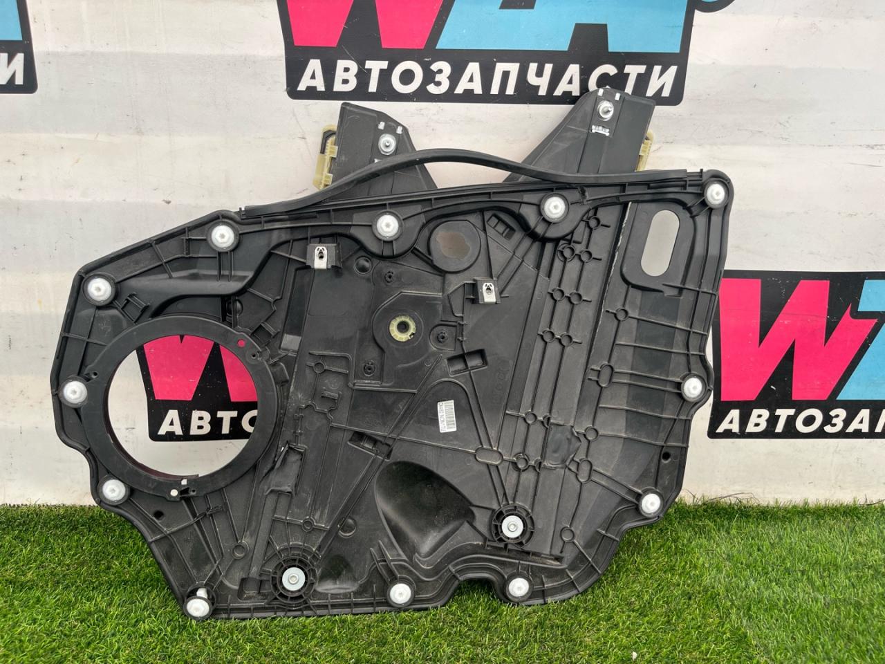 накладка двери внутренняя Ford Explorer 6 поколение U625 2020, 2.3 л., бензин, АКПП, внедорожник 5 дв. - фото №1