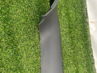 обшивка крышки багажника Chevrolet TrailBlazer 3 поколение 2022, 1.3 л., бензин, вариатор, оранжевый, хетчбэк 5 дв., полный привод, 42722440