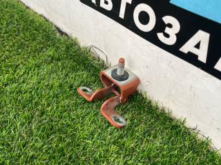 петля крышки багажника Chevrolet TrailBlazer 3 поколение 2022, 1.3 л., бензин, вариатор, оранжевый, хетчбэк 5 дв., полный привод, 42483659