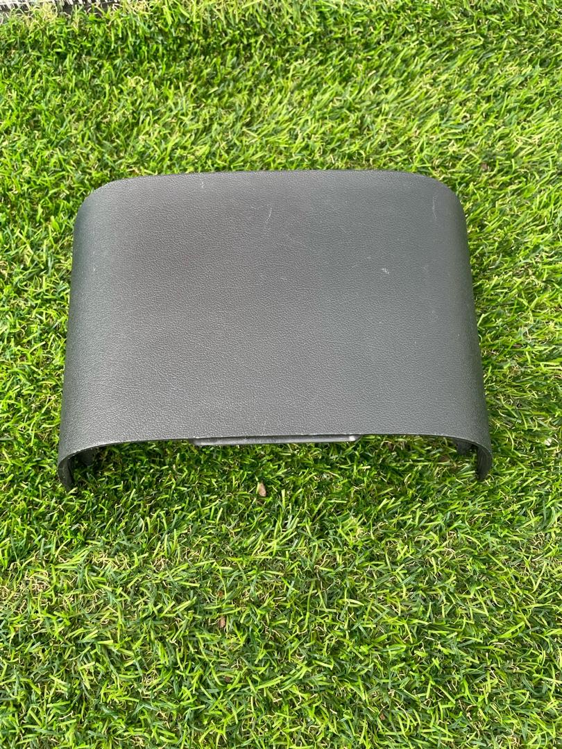 пластик Tesla Model Y 1 поколение 2022, электро, белый, 1108494-00-B - фото №1