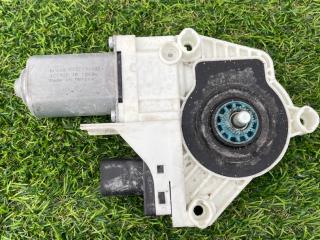 моторчик стеклоподъемника Tesla Model Y 1 поколение 2022, электро, белый, E66963-100