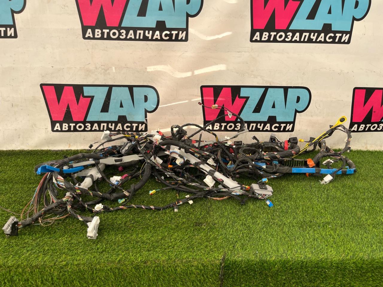 проводка салона Tesla Model Y 1 поколение 2022, электро, белый, 1521334-00-D, 1489042-04-G, 1489041-00-F - фото №1