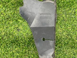 водосток крышки багажника Tesla Model X 1 поколение 2018, электро, хетчбэк 5 дв., 1060447-00-B