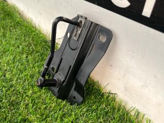 замок капота Audi A8 D5 (2017 - 2026), 4N0823186B