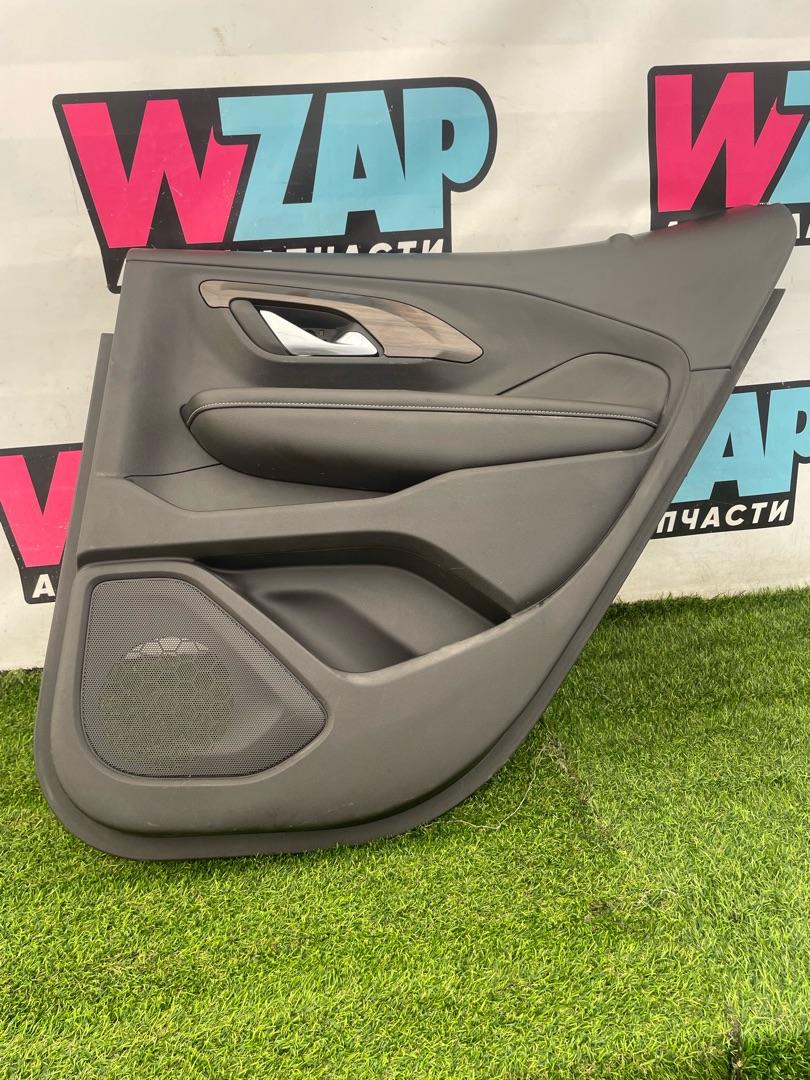 обшивка двери задняя правая GMC Terrain 2 поколение 2018, 2.0 л., 84320346 - фото №1