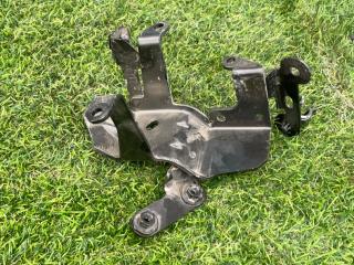 кронштейн (крепление) RAM 1500 5 поколение 2019, 5.7 л., бензин, АКПП, пикап, полный привод, 55487482