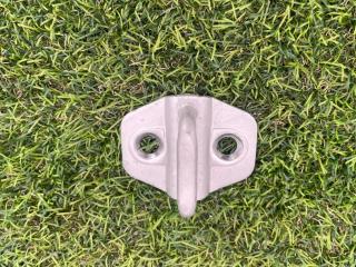 ответная часть (скоба) замка двери Jeep Wrangler 4 поколение 2020, АКПП, внедорожник 5 дв.