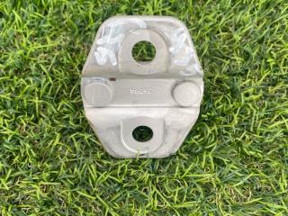 ответная часть (скоба) замка двери Jeep Wrangler 4 поколение 2020, АКПП, внедорожник 5 дв.