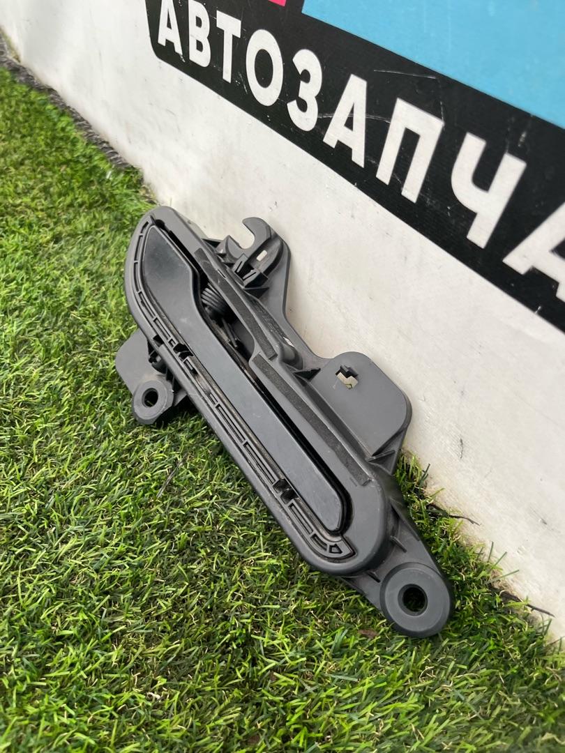 ручка наружная Tesla Model Y 1 поколение (2020 - 2025), 1528115-00-B - фото №1