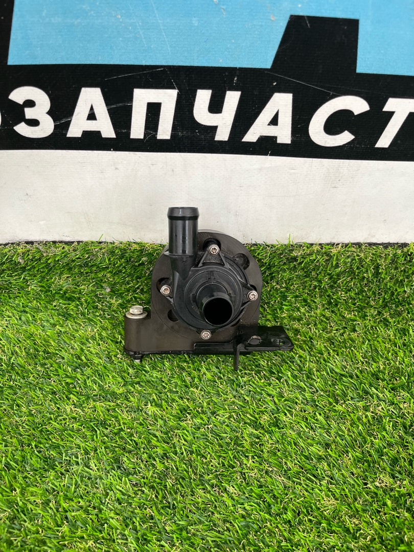 насос антифриза дополнительный Buick Encore GX 1 поколение 2020, 1.2 л., бензин, вариатор, хетчбэк 5 дв., передний привод, 42689396 - фото №1