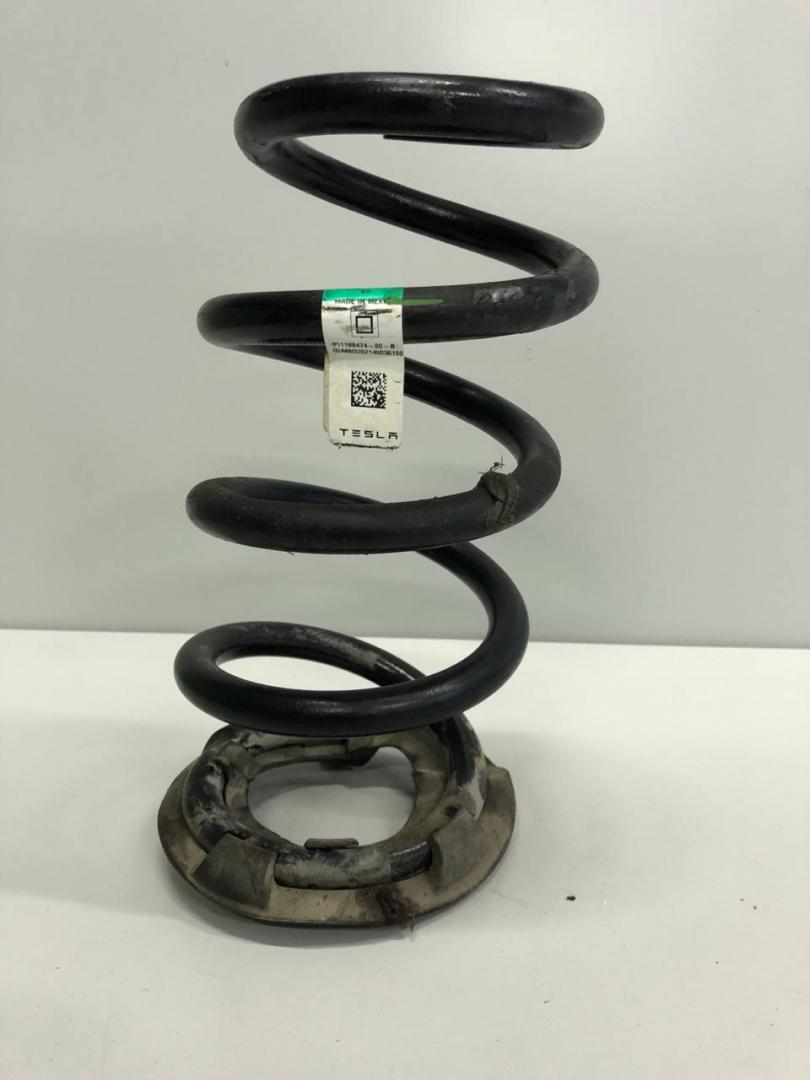 пружина задняя Tesla Model Y 1 поколение 2022, электро, белый, 1188474-00-B - фото №1