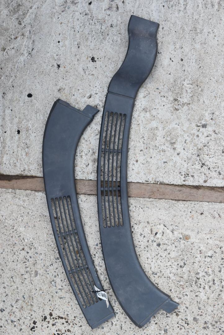 обшивка крышки багажника Renault Vel Satis 1 поколение 2004, 2.0 л., бензин, МКПП, хетчбэк 5 дв., 8200060955, 8200060959 - фото №1