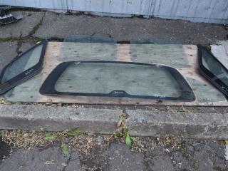 стекло кузовное боковое правое Kia Sorento 1 поколение 2002, 2.5 л., дизель, АКПП, внедорожник 5 дв.