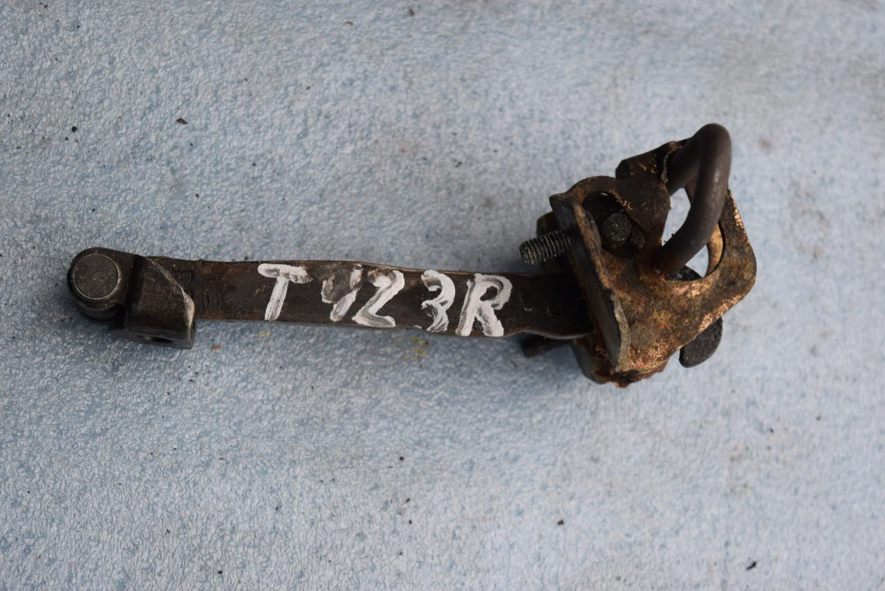 ограничитель открывания двери задней Volvo S80 1 поколение 2000, 2.4 л., B 5244 S2, бензин, АКПП, седан, передний привод, 9154929 - фото №1