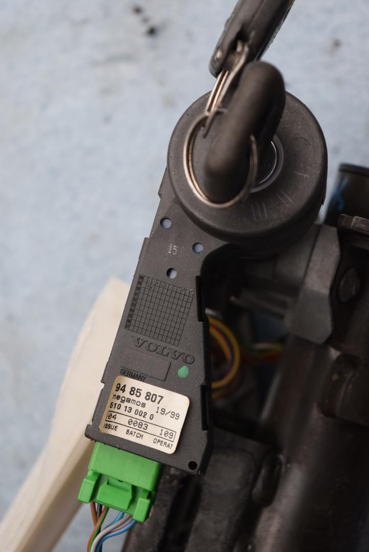 антенна иммобилайзера Volvo S80 1 поколение 2000, 2.4 л., B 5244 S2, бензин, АКПП, седан, передний привод, 9485807 - фото №1