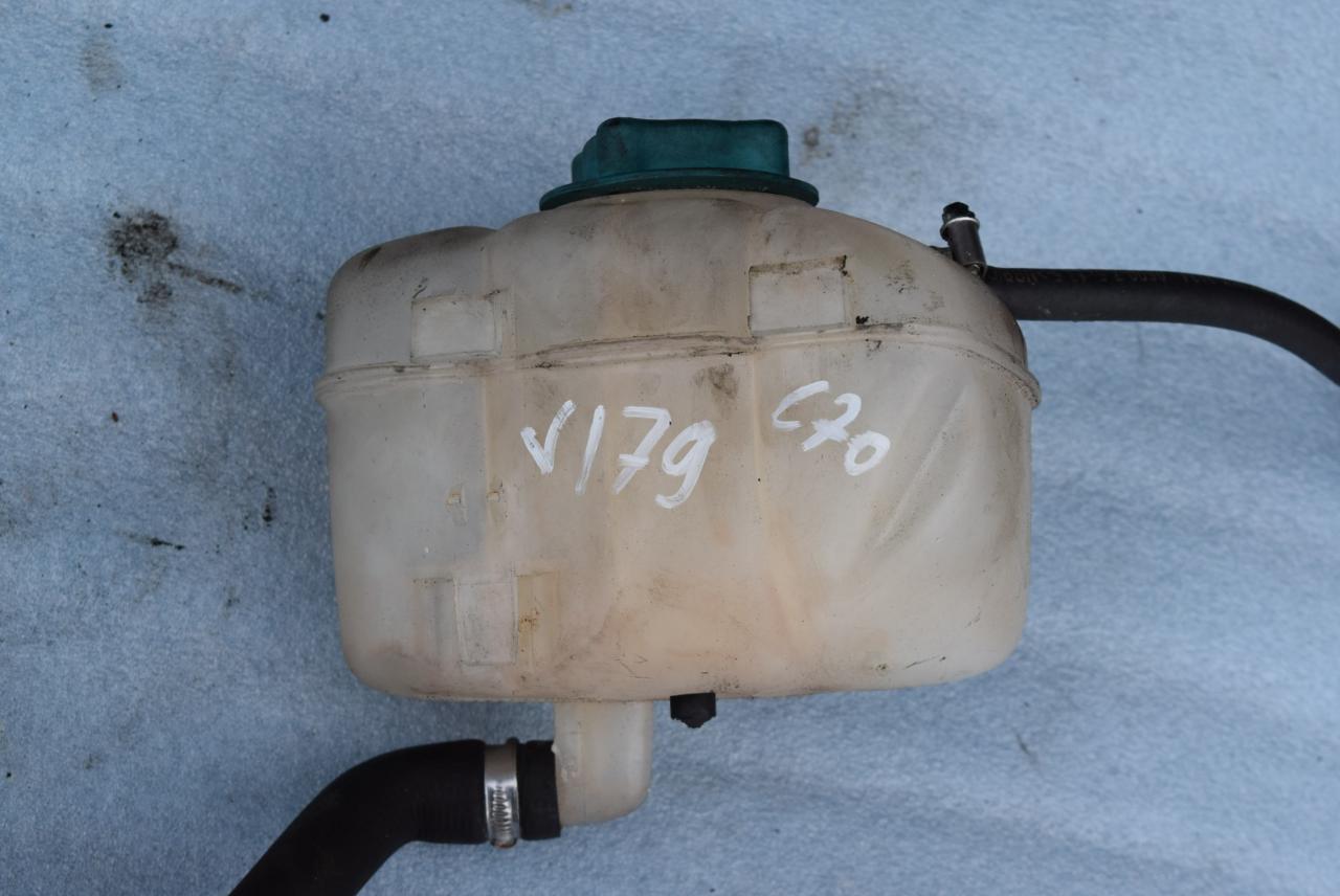 бачок расширительный Volvo C70 1 поколение 1999, 2.5 л., Ti, бензин, АКПП, купе, передний привод, 8683455 - фото №1