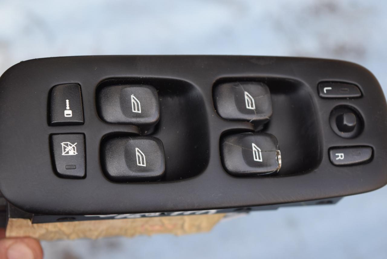 блок управления стеклоподъемниками Volvo XC90 1 поколение 2006, 2.4 л., D5, D 5244 T4, дизель, АКПП, внедорожник 5 дв., 30739980 - фото №1