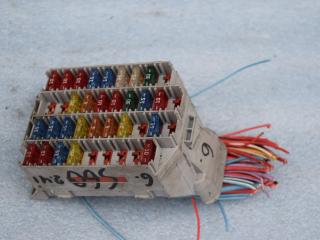 блок предохранителей Volvo S60 1 поколение 2002, 2.4 л., i, B 5244 S2, бензин, МКПП, седан, передний привод, 9162439