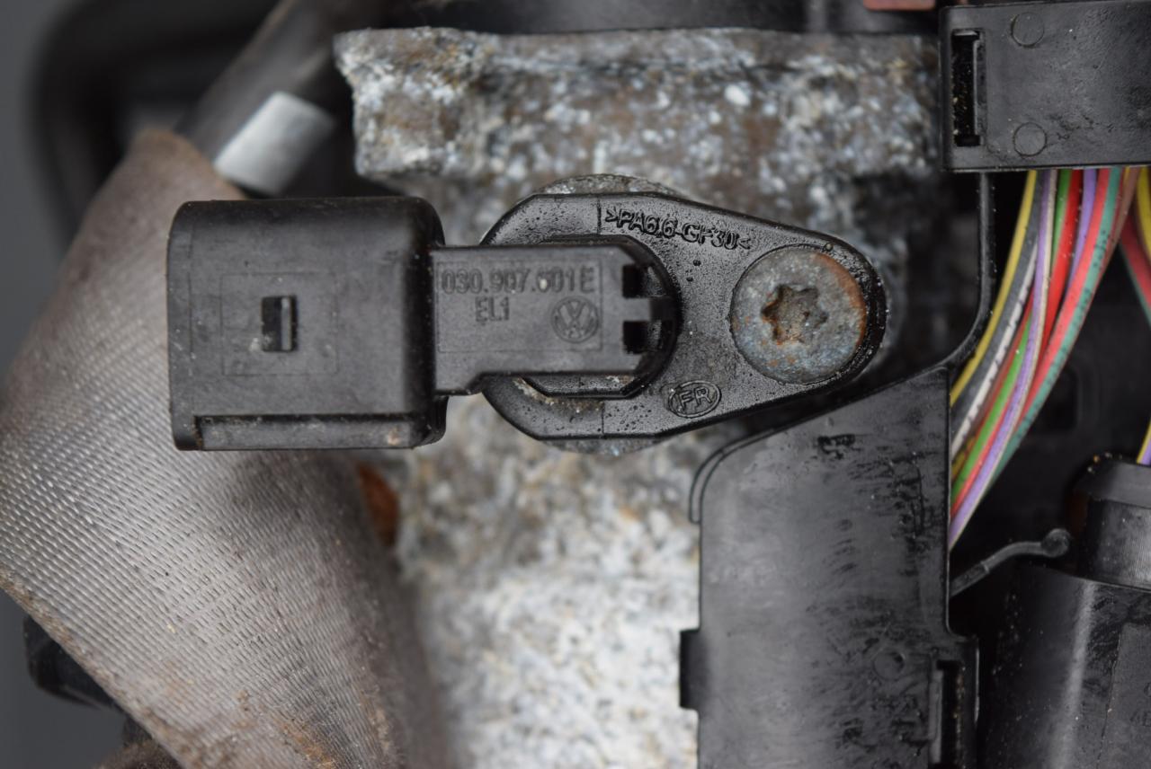 датчик распредвала Volkswagen Jetta 6 поколение 2013, 1.4 л., TSI, CAXA, бензин, АКПП, седан, 030907601E - фото №1