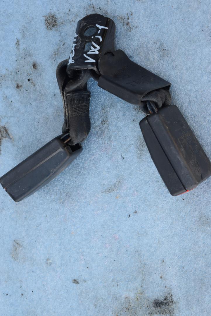 замок ремня безопасности Volkswagen Jetta 6 поколение 2013, 1.4 л., TSI, CAXA, бензин, АКПП, седан, 5C6857739 - фото №1