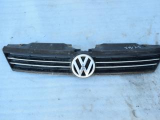 решетка радиатора Volkswagen Jetta 6 поколение 2013, 1.4 л., TSI, CAXA, бензин, АКПП, седан, 5C6853653