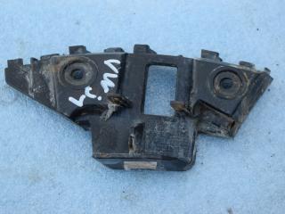 крепление бампера Volkswagen Jetta 6 поколение 2013, 1.4 л., TSI, CAXA, бензин, АКПП, седан, 5C6807184