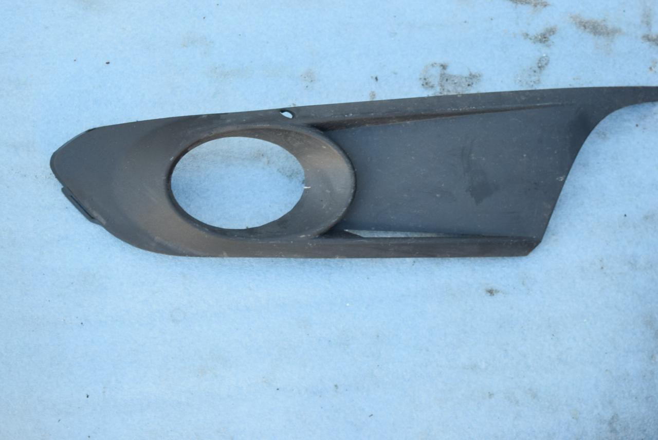 рамка фары противотуманной левой Volkswagen Jetta 6 поколение 2013, 1.4 л., TSI, CAXA, бензин, АКПП, седан, 5C6853665A - фото №1