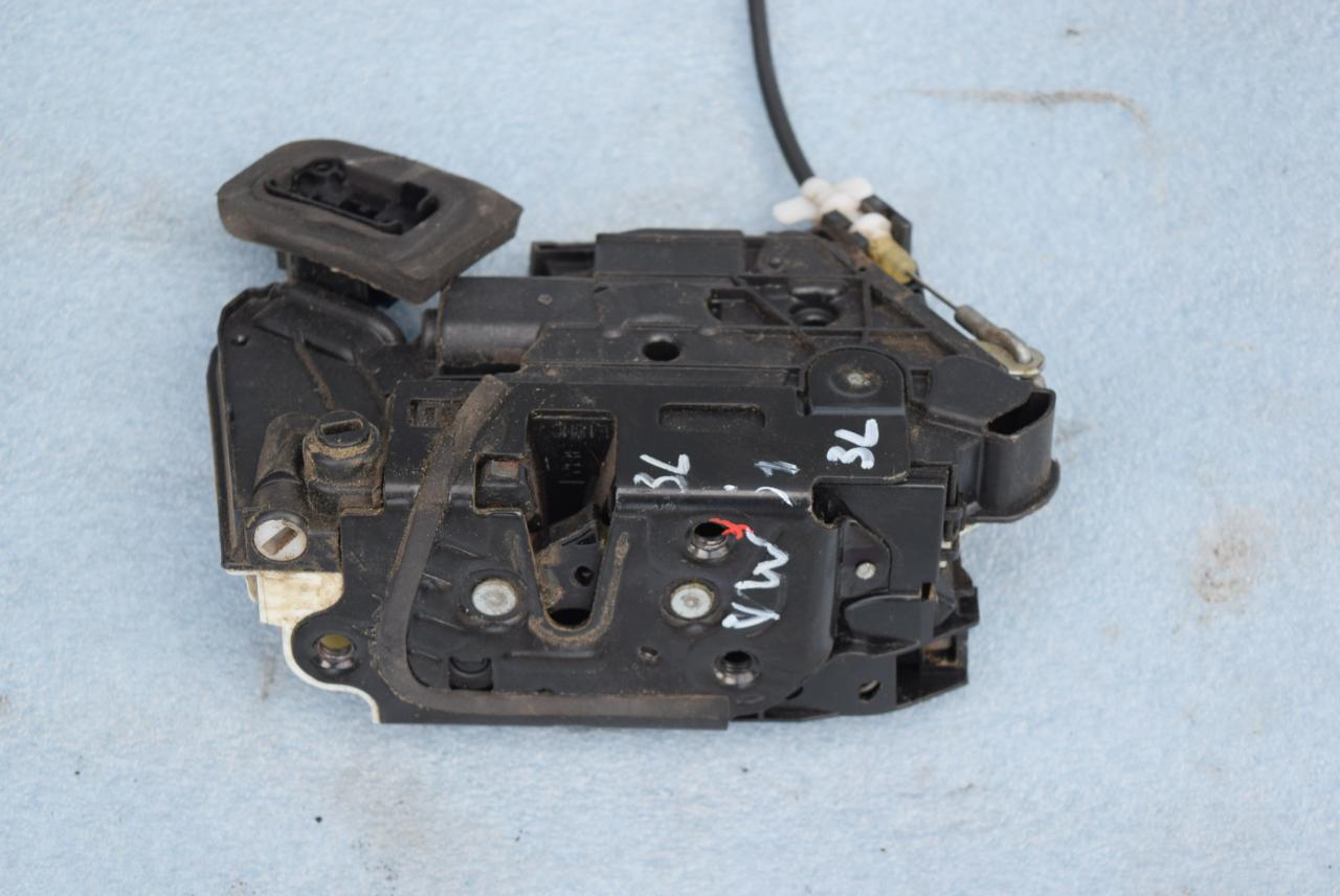замок двери задней левой Volkswagen Jetta 6 поколение 2013, 1.4 л., TSI, CAXA, бензин, АКПП, седан, 5K4839015R - фото №1